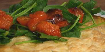 омлет со шпинатом и помидорами черри