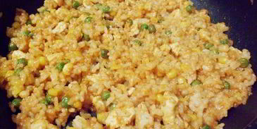 омурайсу , японский омлет с начинкой