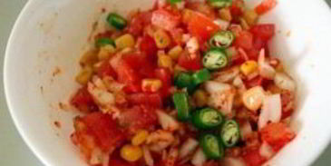 острая закуска на крекерах