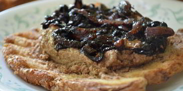 куриный паштет с бальзамическим луком