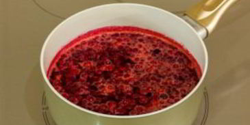 паштет под брусничным желе