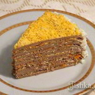 Печеночный торт с морковкой и луком