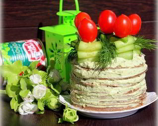 Печеночный торт с нежным гороховым паштетом