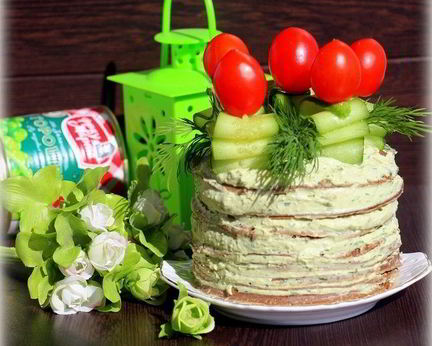 Печеночный торт с нежным гороховым паштетом