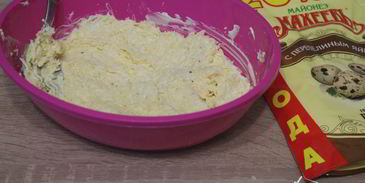 блинные роллы с крабовыми палочками и кукурузой