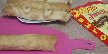 блинные роллы с крабовыми палочками и кукурузой