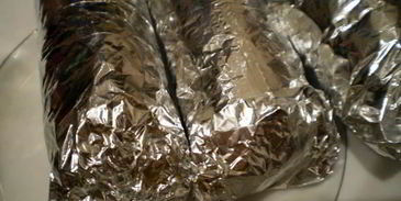 мясные роллы в винно-грибном соусе