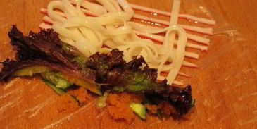 роллы полосатики с крабовыми палочками