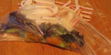 роллы полосатики с крабовыми палочками