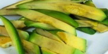 роллы с авокадо, лососем и огурцом