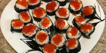 роллы с красной икрой