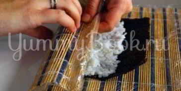 роллы с лососем и филадельфией