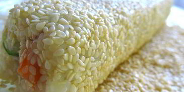 роллы с лососем и сыром филадельфия