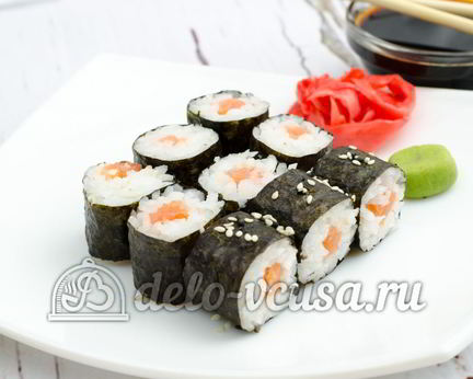 Роллы с семгой Сяке маки