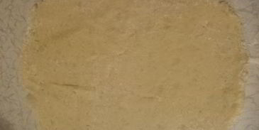 картофельный рулет с колбаской