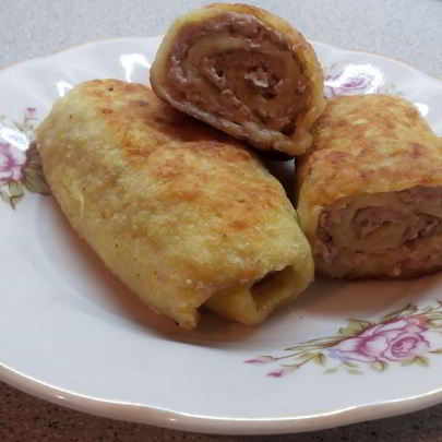 Картофельные рулетики с фаршем