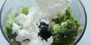 куриный рулет с брокколи и рикоттой