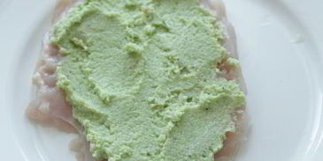 куриный рулет с брокколи и рикоттой