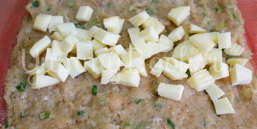 куриный рулет с яйцом и сыром