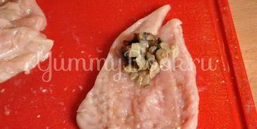 куриные рулетики с грибами