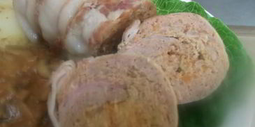 мясной рулет с беконом