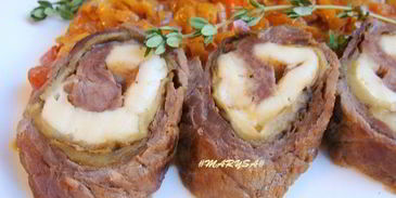 мясные рулеты с баклажаном и адыгейским сыром
