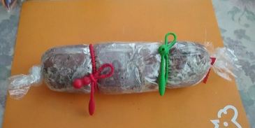 рулет из бедра индейки с изюмом и орехами