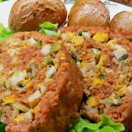 Рецепт Рулета из фарша с яйцом и луком
