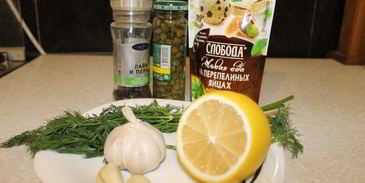 рулет из индейки под пикантным соусом