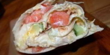 рулет из лаваша с овощами