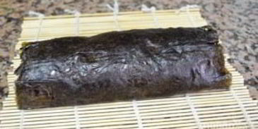 рулет рыбный с нори