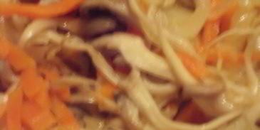 рулетики из печеночных блинчиков с грибами