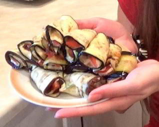 Рулеты из баклажанов