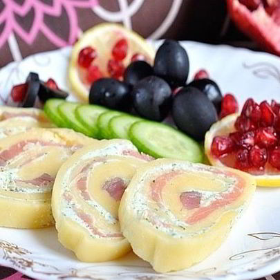 Рулеты с семгой