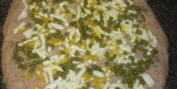 рыбный рулет с яйцом