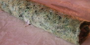 шпинатный рулет с грибной начинкой