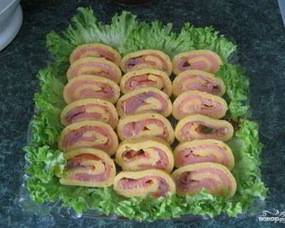 Сырный рулет с рыбой