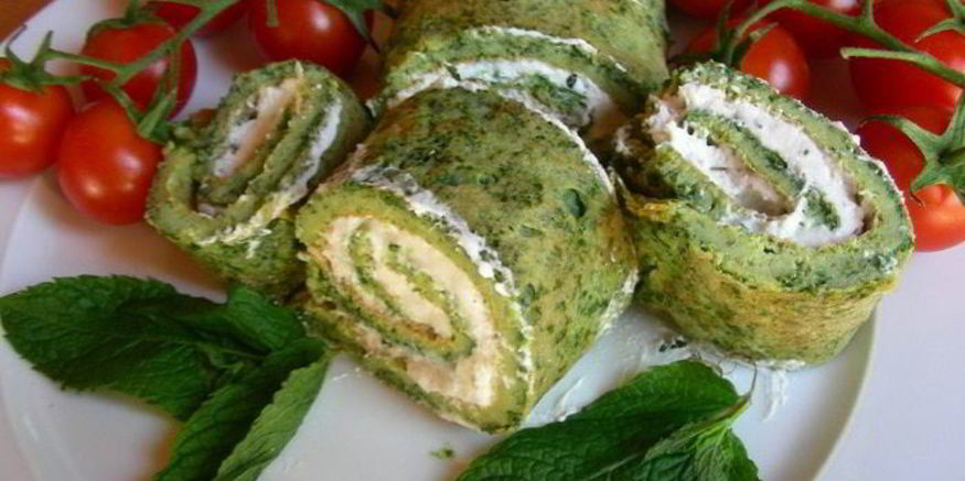 Рецепт яичного рулета с начинкой из козьего сыра и мяты