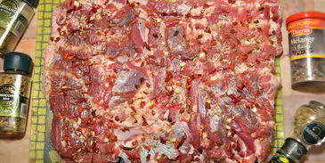 запеченный рулет из свинины поркетта