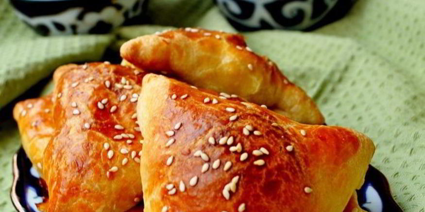 Рецепт самсы из слоеного теста с картошкой