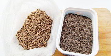 самса с мясом и помидорами