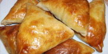 самса с сыром из слоеного теста