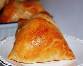 Самса слоеная с мясом