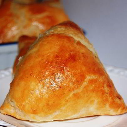 Самса слоеная с мясом