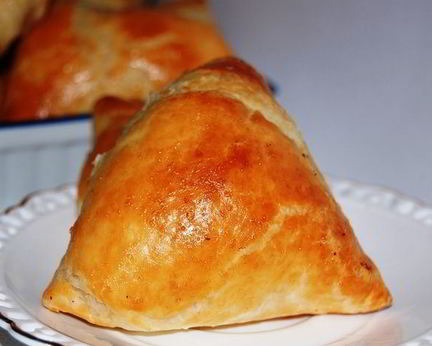 Самса слоеная с мясом