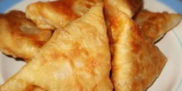 слоеная самса с фаршем