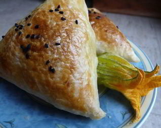 Слоеная самса с тыквой