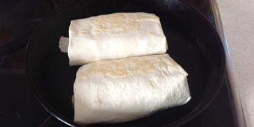 шаурма с курицей в лаваше