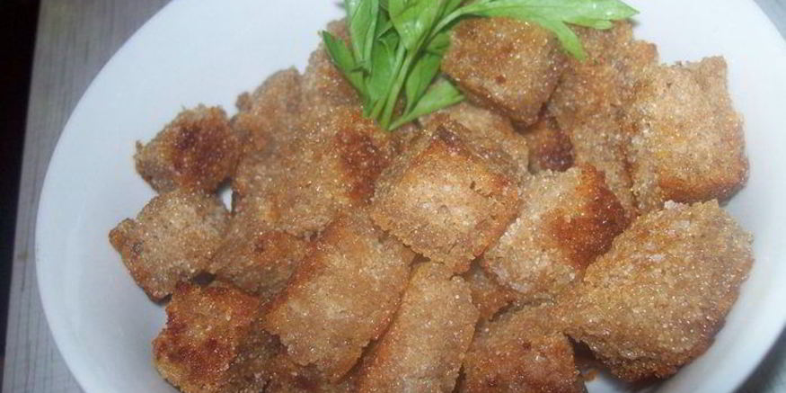 Рецепт чесночно-лимонных сухарики для салатов