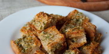 чесночные сухарики из чабатты